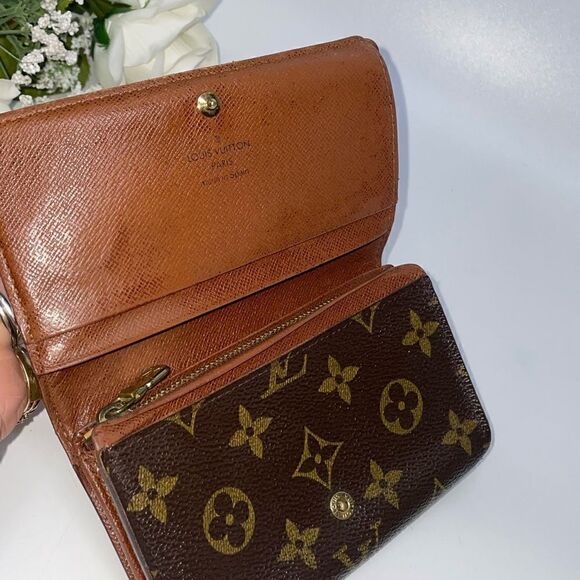 AuthenticâLouisâVuittonâMonogramâTresorâWallet - Picture 12 of 16